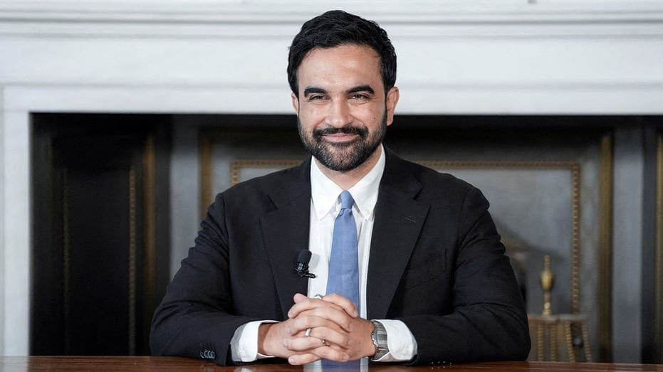 Dem Socialist Woos Wall Street: Fear Nothing, Trust Me