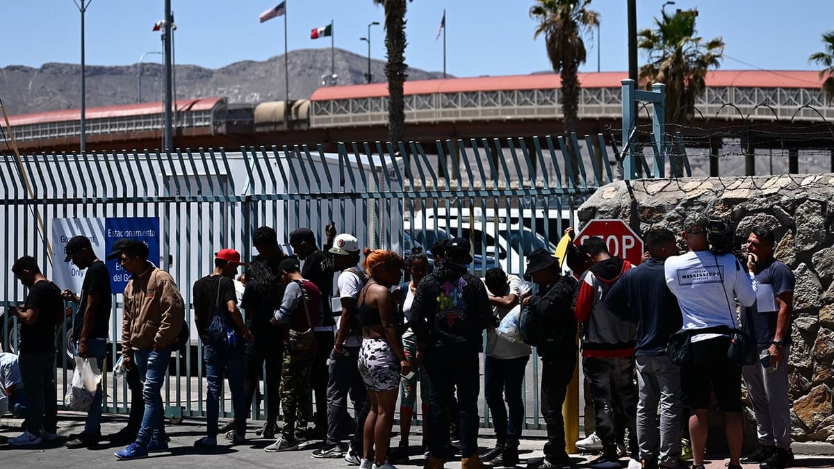 Texas: GOP Demands States Can Secure Borders Without Washington