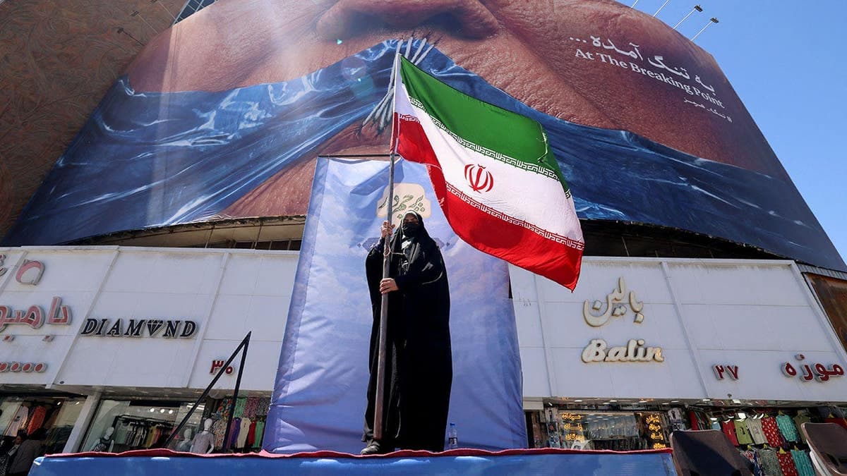 Trump Negotiates While Iran Runs Circles Around America's Clueless Diplomats