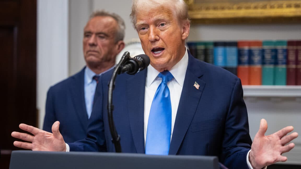 Trump's Vaccine Order Slammed as Junk Science by Medical Establishment