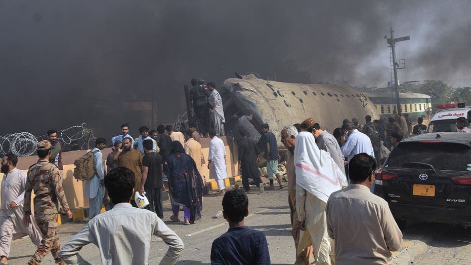 Pakistan train bombing slaughters 23 in suicide attack